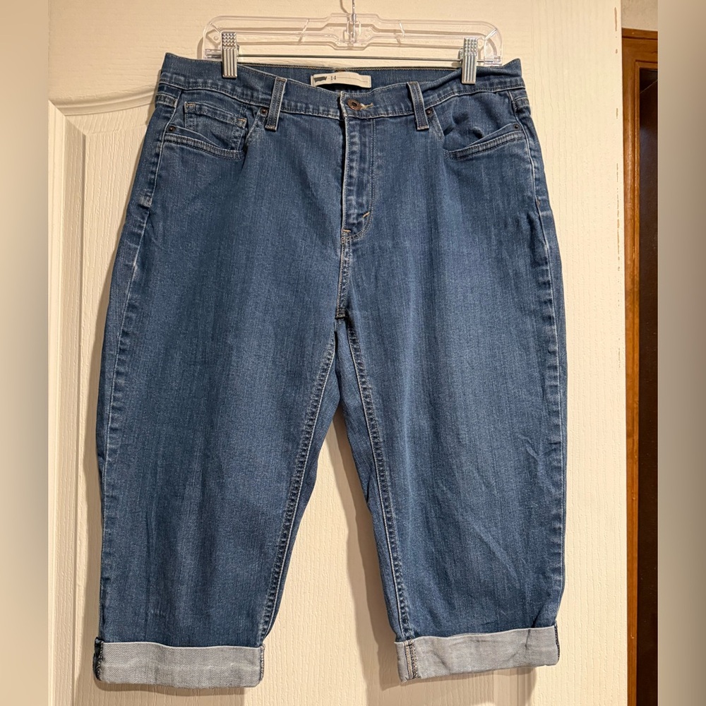 Levi's Women's capris